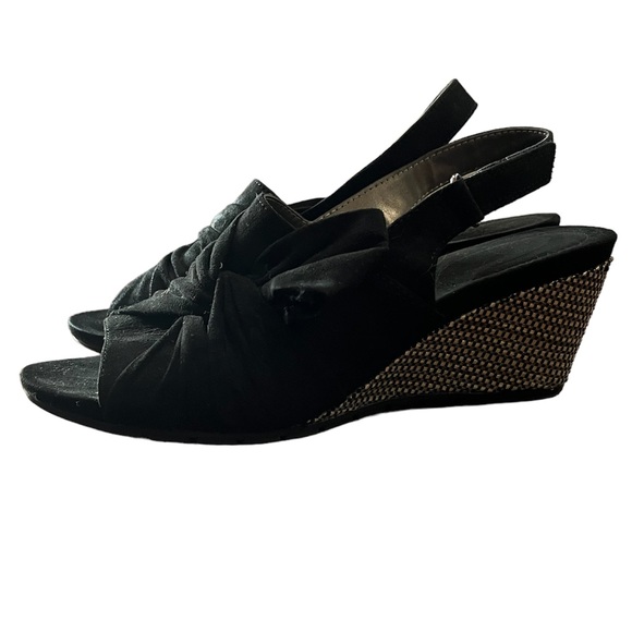 Bandolino black wedge sandals - Picture 3 of 11